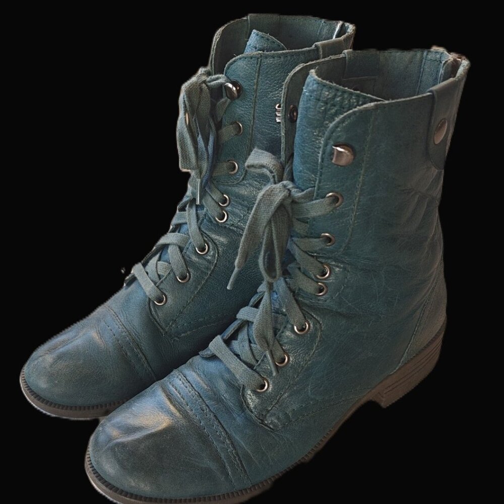 Cobb Hill Blue Leather Lace-Up Ankle Boots | Size 7.5